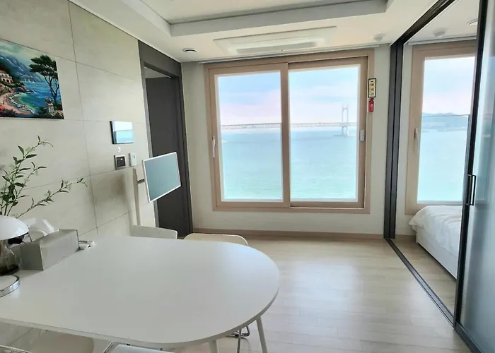 Busan#gwangalli#광안대교#민락더마컷#핫플#풀오션뷰 Apartamento Ciudad Metropolitana de Busan